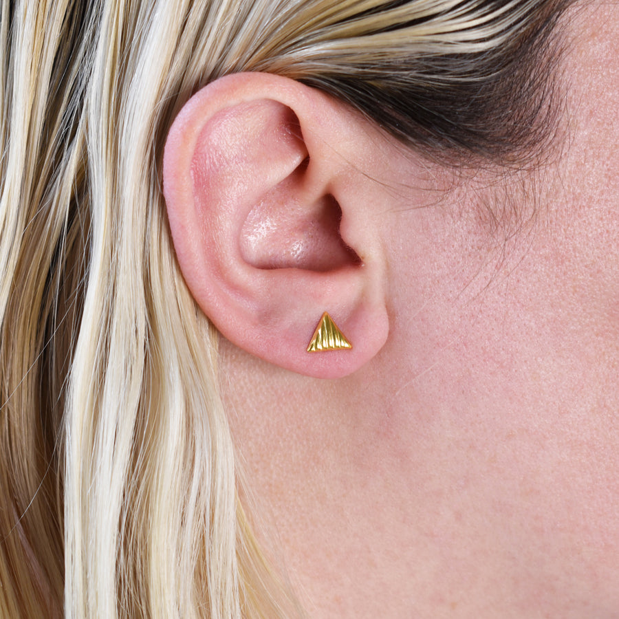 Wholesale | Gold Lined Triangle Stud Earrings